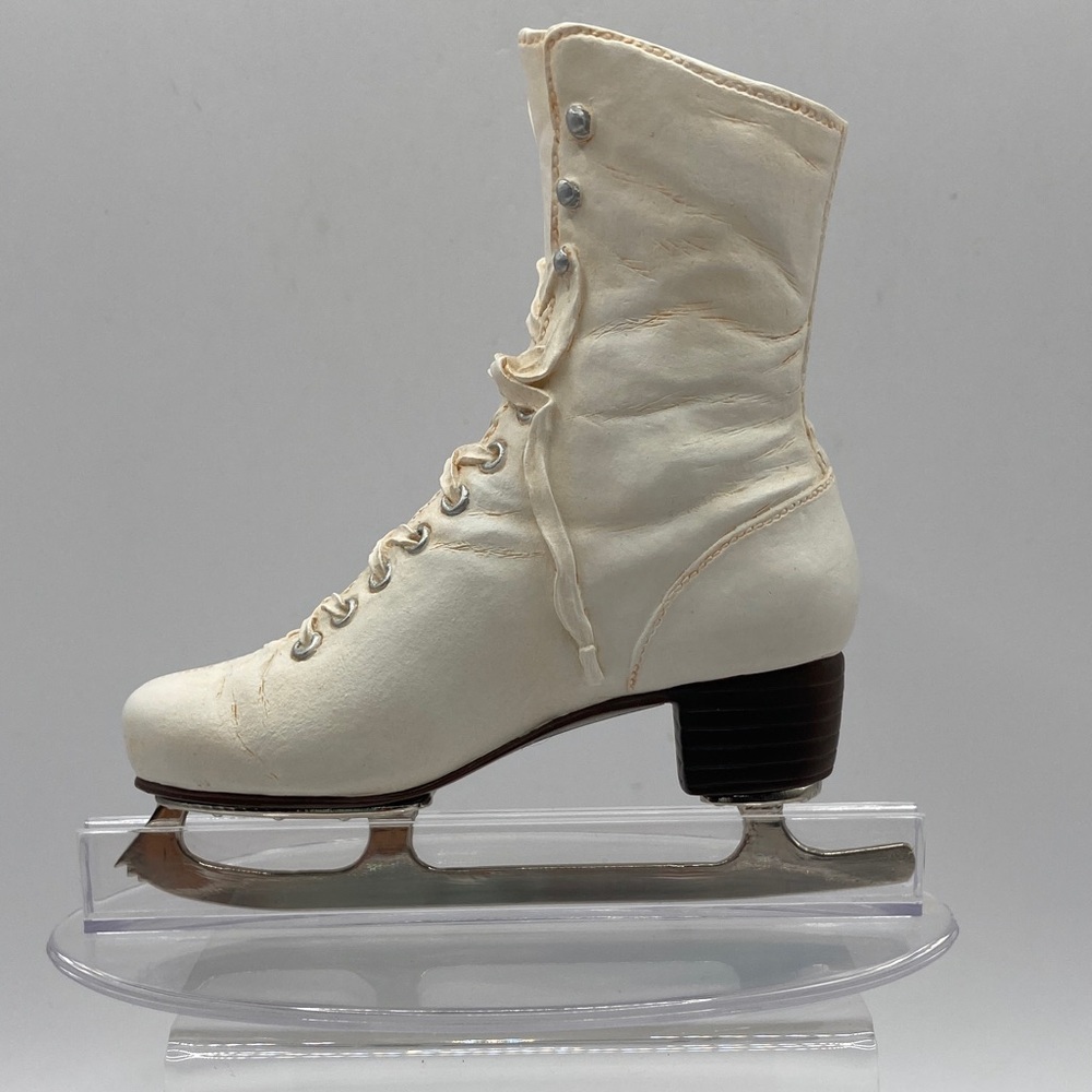 Vintage VTG Just The Right Shoe Figure 8 Miniature White Ice Skate With Stand
